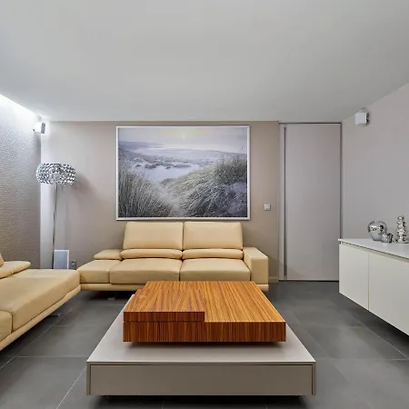 Spacious In Near Casino Daire